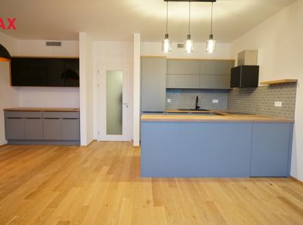 Pronájem bytu, 3+kk, 107 m²