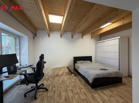 Pronájem bytu, 2+kk, 55 m²