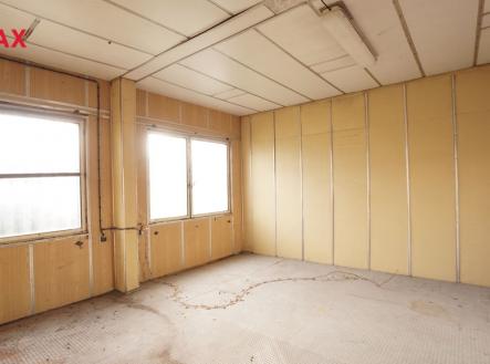 Pronájem skladovací prostor, 151 m²