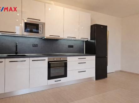 Pronájem bytu, 2+kk, 6 544 m²