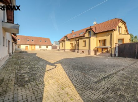 Velkorysé rodinné bydlení na pozemku 5 268 m² u Prahy | Radimovice