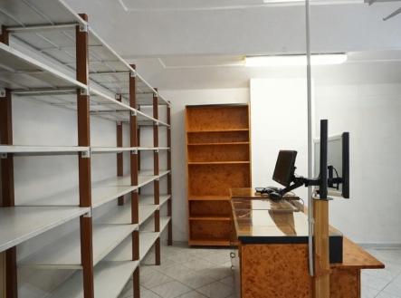 Pronájem obchodní prostor, 170 m²