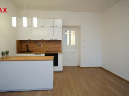 Pronájem bytu, 3+kk, 70 m²