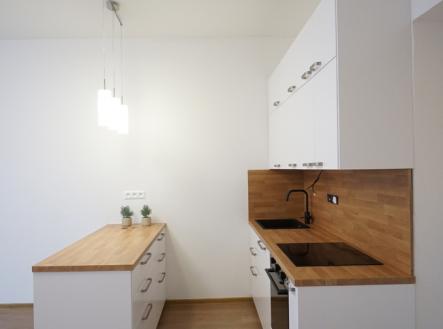 Pronájem bytu, 3+kk, 70 m²