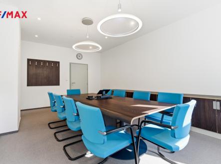 Pronájem kanceláře, 91 m²