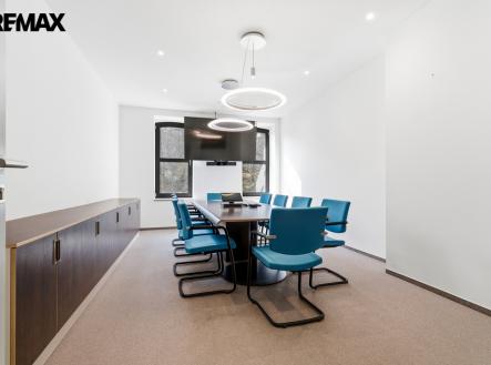 Pronájem kanceláře, 91 m²