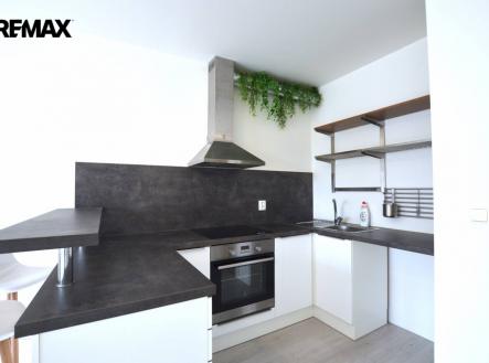 Pronájem bytu, 1+kk, 49 m²