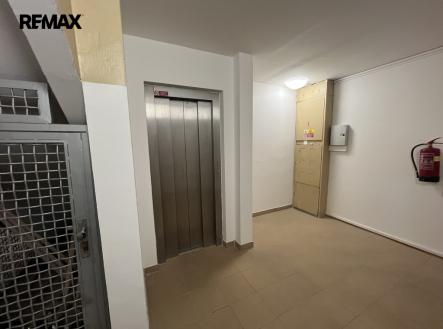 Prodej bytu, 1+kk, 32 m²