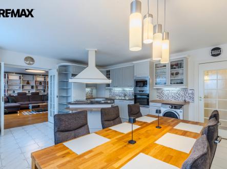 Prodej bytu, 3+1, 136 m²