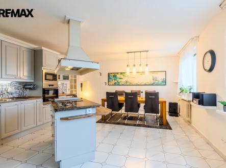 Prodej bytu, 3+1, 136 m²