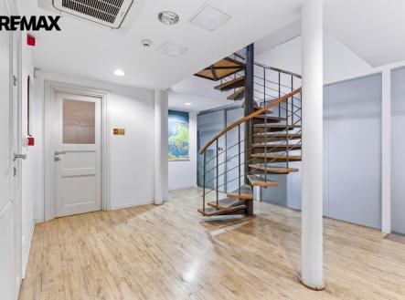 Prodej nájemního domu, 214 m²