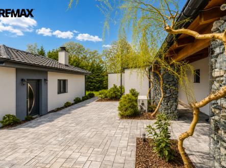 Pronájem domu/vily, 273 m²