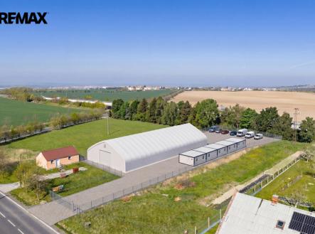 Prodej pozemku pro komerční výstavbu, 3 714 m²
