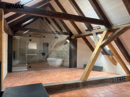 Pronájem bytu, 2+kk, 122 m²