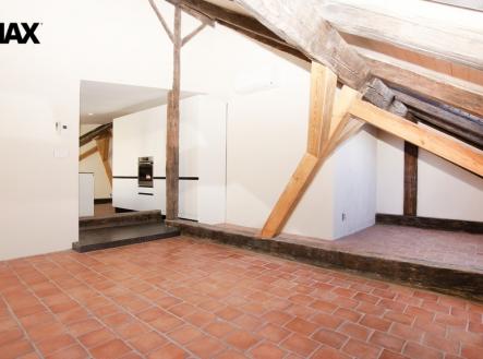 Pronájem bytu, 2+kk, 94 m²