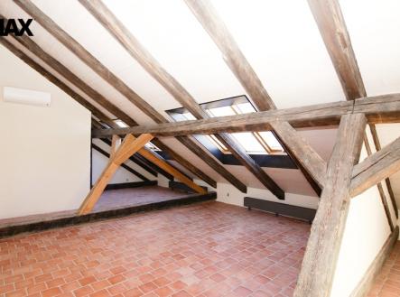 Pronájem bytu, 2+kk, 94 m²