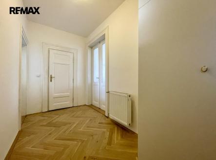 Pronájem bytu, 1+1, 65 m²