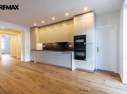 Pronájem bytu, 4+kk, 130 m²