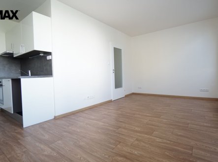 Pronájem bytu, 1+kk, 27 m²