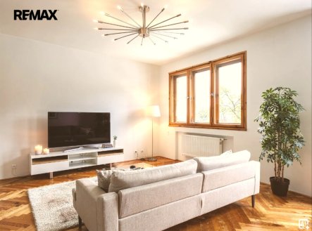 Pronájem bytu, 1+1, 40 m²