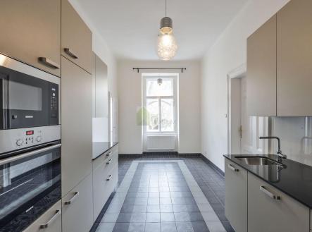 Pronájem bytu, 3+1, 100 m²