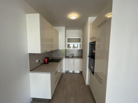Pronájem bytu, 2+kk, 76 m²