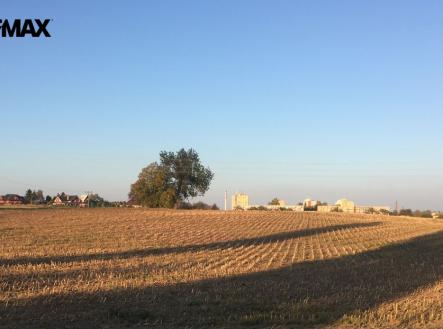 Prodej pozemku pro komerční výstavbu, 20 875 m²