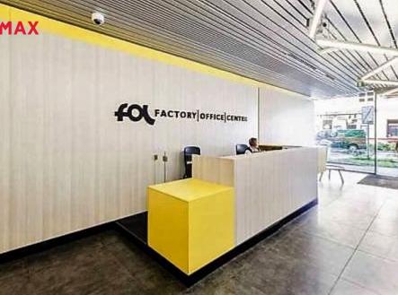 Pronájem kanceláře, 539 m²