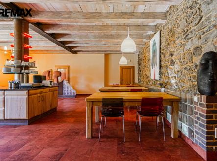 Prodej hotel, 700 m²