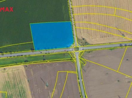 Pronájem pozemku, zemědělská půda, 14 045 m²