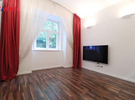 Pronájem bytu, 2+kk, 47 m²