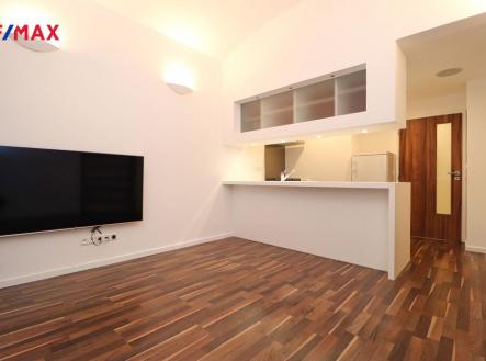 Pronájem bytu, 2+kk, 47 m²