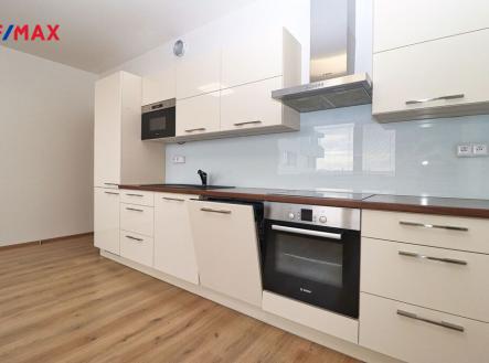 Pronájem bytu, 2+kk, 51 m²