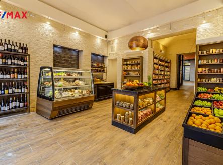 Pronájem obchodní prostor, 181 m²