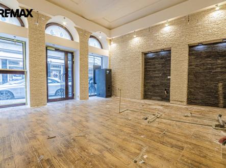 Pronájem obchodní prostor, 181 m²