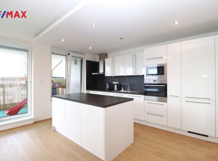 Pronájem bytu, 4+kk, 117 m²