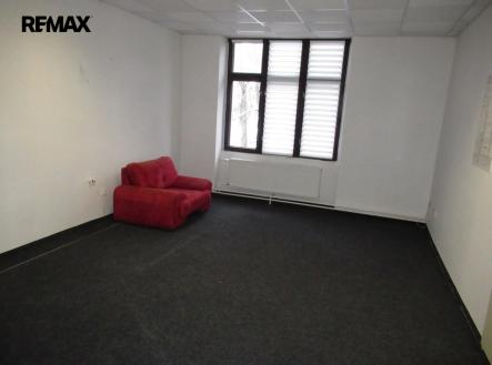 Prodej obchodní prostor, 687 m²