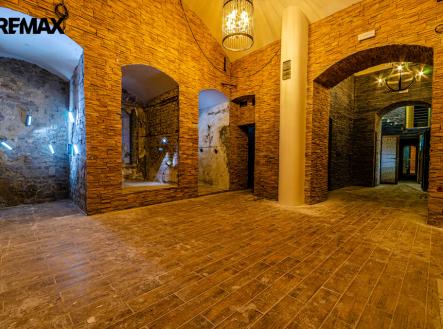 Pronájem restaurace, 295 m²