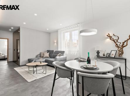 Pronájem bytu, 3+kk, 77 m²