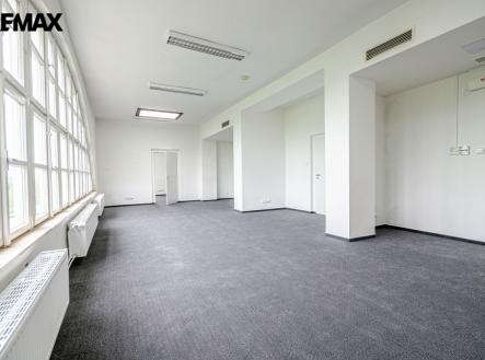 Pronájem kanceláře, 52 m²