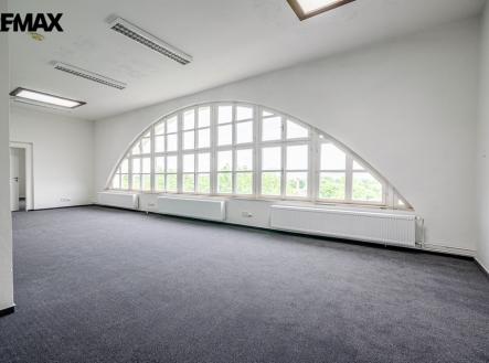 Pronájem kanceláře, 52 m²