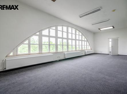 Pronájem kanceláře, 52 m²