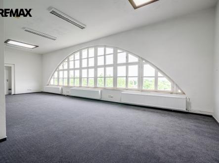 Pronájem kanceláře, 52 m²