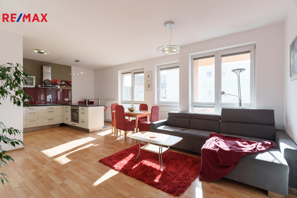 Pronájem 4+kk, Hradec Králové - Třebeš