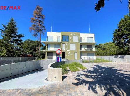 Pronájem bytu, 3+kk, 109 m²