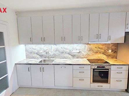 Pronájem bytu, 3+kk, 109 m²