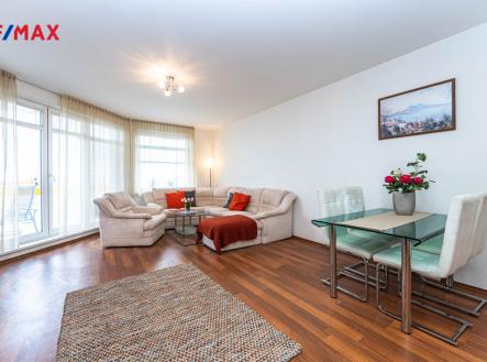 Pronájem bytu, 3+kk, 93 m²