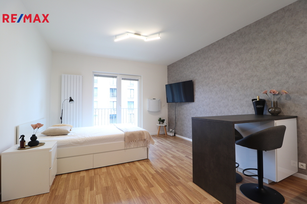 Obývací pokoj + kk