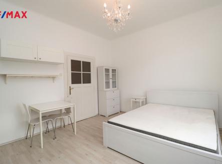 Pronájem bytu, 1+kk, 26 m²