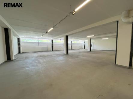 Pronájem skladovací prostor, 436 m²